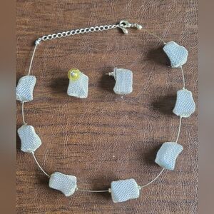 VINTAGE WOMENS UNIQUE METAL MESH CUBS NECKLACE & STUD EARRINGS SET FROM EUROPE